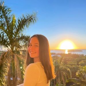 Meet your Posher, Aimee